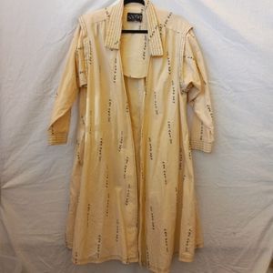 Vintage Kampai trench coat with Chinese characters, size 9/10